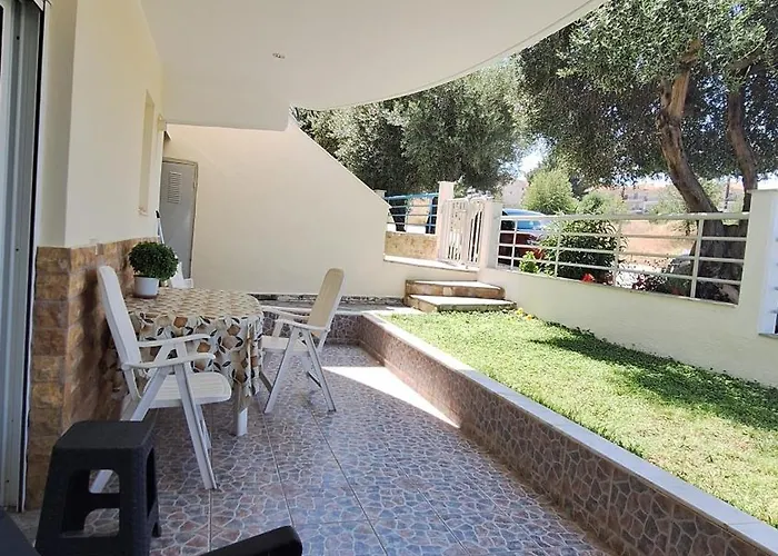 Hébergement de vacances Ly